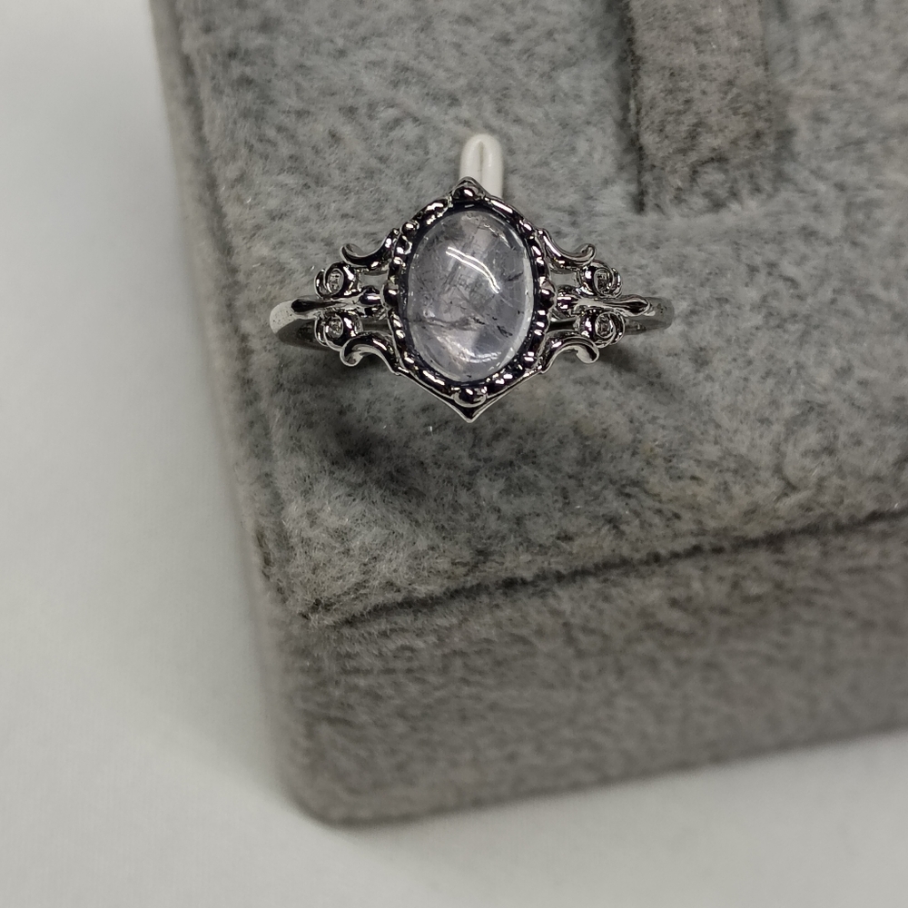 Labradorite Ring - Picture 2 of 5